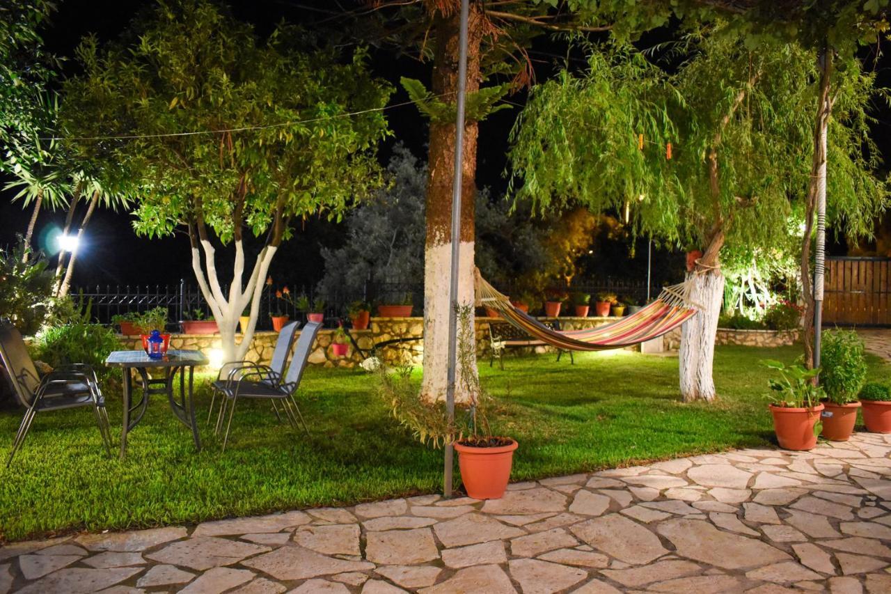 Stavros Apartments Tsoukaládhes 외부 사진